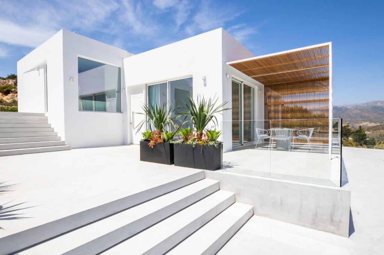 Istia Luxury Villas Cárpatos Exterior foto