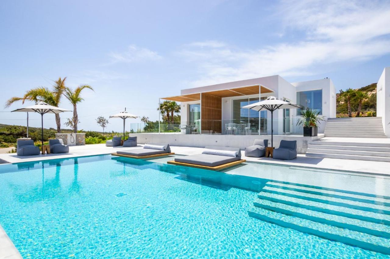 Istia Luxury Villas Cárpatos Exterior foto